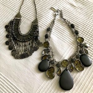 Women’s statement necklaces